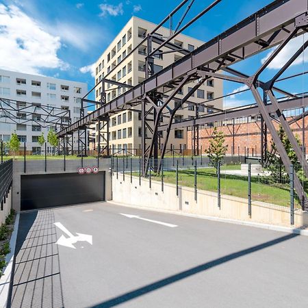 Bright 2Br - 7Th Floor, Balcony, Free Parking By Gravity Prague Leilighet Eksteriør bilde