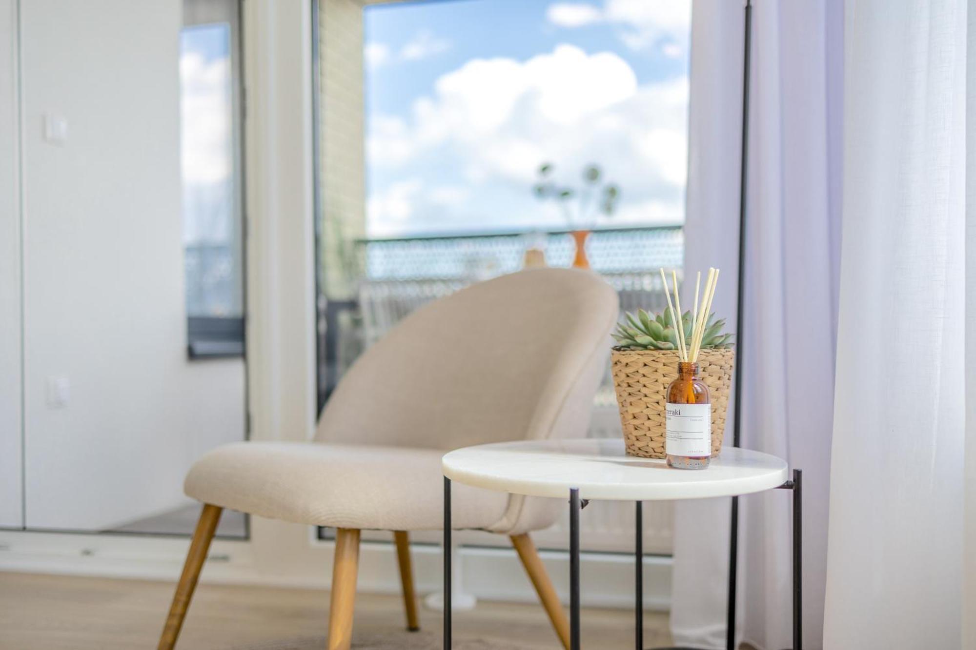 Bright 2Br - 7Th Floor, Balcony, Free Parking By Gravity Prague Leilighet Eksteriør bilde